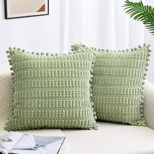 ZWJD 2er Set Kissenbezug 60x60 Kordsamt Sofakissen Weiche Kissenhülle Boho Kissenbezüge Dekokissen Moderne Kissen Deko für Couch Schlafzimmer Zuhause Auto Dekor Zierkissenbezüge Grün