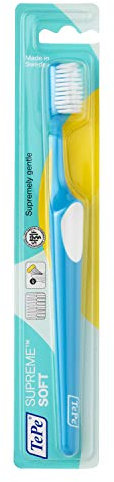 TePe Supreme Zahnbürste Konische Bürstenform mit kurzen und langen Borsten für optimale sanfte Reinigung bis in die Zahnzwischenräume, Zufällige Farbe