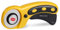 MaoXinTek Rollschneider, 45mm Stoffschneider Rollmesser für Verschiedene Schneidarten, Sicherheitsverschluss & Anti-Rutsch-Griff Perfekt für Stoff, Papier, Schaumstoff & Leder