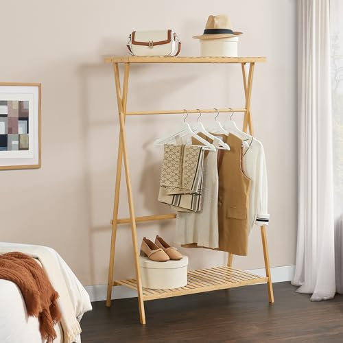 [en.casa] Stand Appendiabiti in Bambù Organizzatore Guardaroba con 2 Ripiani a Doghe e Barra Porta Abiti per Ingresso Camera da Letto 140 x 90 x 45 cm - Naturale