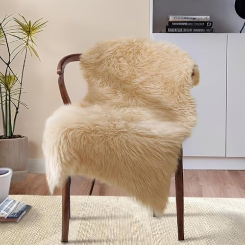 JXLOULAN Faux Fell Teppich Hellbraun 60x90 cm, Longhair Schaffell Flauschiger Teppiche Lammfell Fellteppich Waschbar Wohnzimmer Deko Teppich für Kinderzimmer Wohnzimmer Schlafzimmer