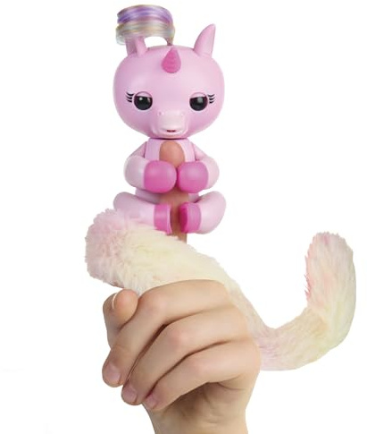 Fingerlings Snuggle Tails - Interactive Pink Unicorn (Evie), with fluffy tail, mini bestie (Isla), brush and stickers