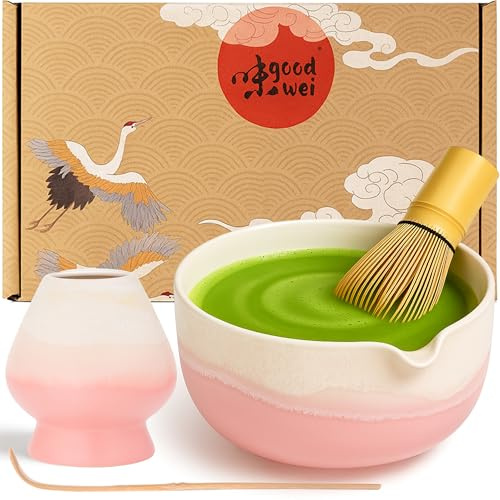 Goodwei Matcha Latte Set aus Keramik – Matchaschale mit Ausgießer, Matchabesen, Besenhalter & Bambuslöffel – Japanisches Tee Set für cremigen Matcha Latte & traditionellen Teegenuss (Fuji Pink)