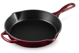 LE CREUSET Signature 20187269490422 Sartén profunda de hierro fundido esmaltado con mango auxiliar y dos labios de vertido, para todo tipo de cocinas y hornos, 26 cm, 2 litros, granate