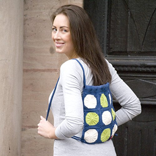 My Oma Häkelset Tasche - Häkel Set Rucksack Sunny Spread - Granny Squares häkeln – Häkelpackung mit 5 Knäuel Baumwolle Cotton Pure in blau/weiß/grün + Häkelanleitung + GRATIS Label – INKL. HÄKELNADEL