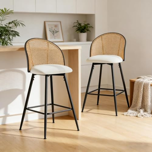 Bekrvio Barhocker 2er Set Rattan mit Lehne, 65 cm Sitzhöhe, Drehbarer Barhocker 360°, Bouclé Polsterung, Metallgestell Stabil, 150 kg, Tresenhocker für Küchentheke & Bar Weiß