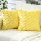 Artscope 2er-Set Dekorativ Kurze Wolle Kissenbezüge, Sanft Plüsch Samt Zierkissenbezug Luxus Dekokissen Kissenhülle Set Kissen Fall für Sofa Auto Schlafzimmer Zuhause Dekor (Zitronengelb, 50 x 50cm)