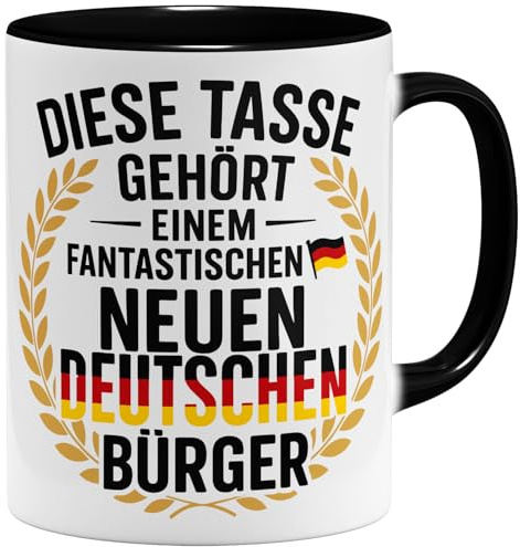 OM3® Einbürgerung Geschenk Kaffee-Tasse Diese Tasse gehört einem fantastischen neuen deutschen Bürger - Keramik Becher - 325ml - Beidseitig Bedruckt - Schwarz