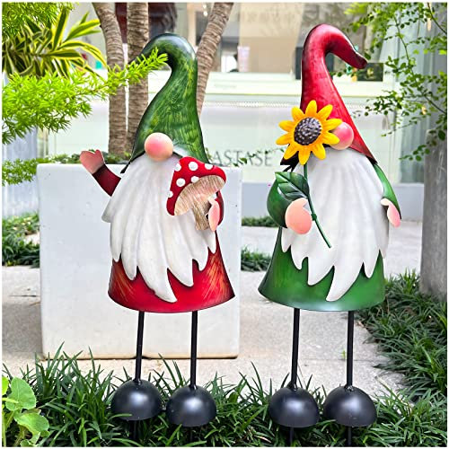 HONGLAND Gnomo da giardino statua in metallo per esterni, 45,7 cm, gnomo decorativo per vacanze, Natale, prato, patio, cortile, giardino, 2 pezzi
