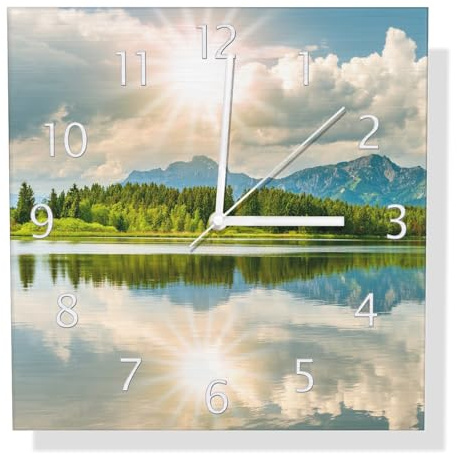 Wallario Design Wanduhr Bergsee mit Spiegelung aus Aluverbund, Alu-Uhr Größe 30 x 30 cm, weiße Zeiger mit Metalloptik