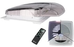 BERGER Lucchetti per roulotte, 40 x 40 cm, con sistema di ventilazione da 12 V e protezione dalla pioggia, per lucernario, silenziosi e antiurto, incl. illuminazione e telecomando (fumo)