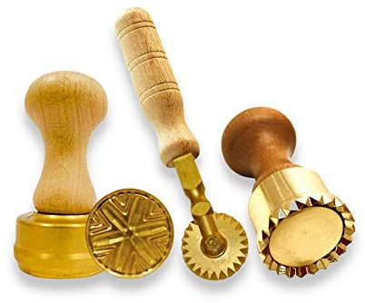 La Gondola Set of 3 Pasta Tools - Round Corzetti (Corsets) & Round Festooned 50mm Ravioli Stamps & Pasta Cutter Festooned Wheel | Brass & Natural Wood | Easy to Use | Ravioli Cutters Made in Italy