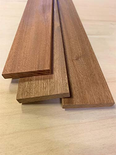 Listello in legno di mogano grezzo piallato 4 lati lunghezza cm. 80 confezione pz.5 totale mt. 4,00. Made in Italy. (Mogano mm. 10x60x800 pz. 5)