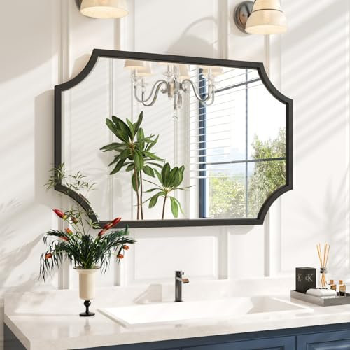 Kelly Miller Großer Deko-Spiegel für die Wand – Metallrahmen Wandspiegel mit Abkantung, ideal für Wohnzimmer, Schlafzimmer und Badezimmer (schwarz, 60 x 90 cm)