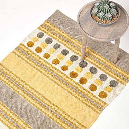 Homescapes waschbarer Chenille Teppich/Bettvorleger 60 x 100 cm, handgewebt aus 100% Baumwolle, moderner Baumwollteppich, senfgelb, grau und Creme gestreift mit getufteten Kreisen
