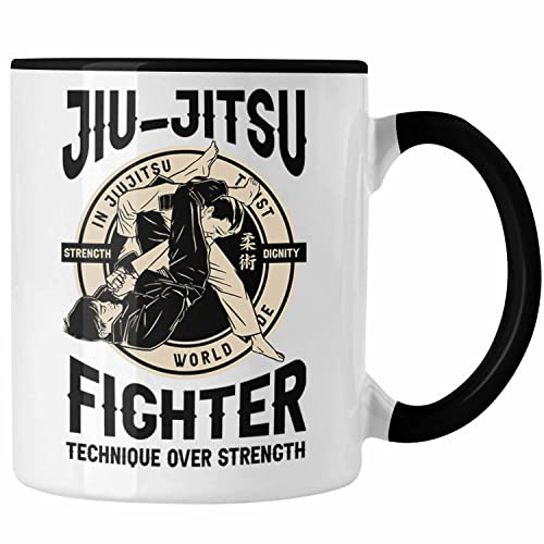 Trendation - Jiu Jitsu Tasse Geschenk für Kampfsportler Geschenkidee Technik über Stärke Spruch (Schwarz)