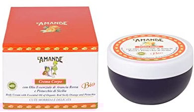 L'AMANDE - Crema Corpo Idratante Pelle Secca con Acido Ialuronico, Vitamina E e Burro di Karitè Antiossidante, Crema Corpo Profumata Nutriente all'Olio Essenziale di Arancia Rossa e Pistacchio, 200 ml
