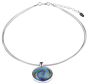 Adi Modeschmuck Halsreif 'Smilla', farbiges Motiv unter einem Glas Cabochon in einem 25mm großen Anhänger, handgefertigt in Berlin (Oliv mit Petrol)