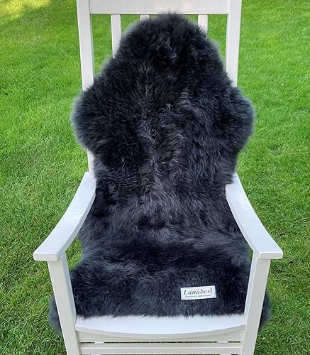 Lammfell grau schwarz - Premium Schaffell von LANABEST. Echtes Fell mit ganz zarter Wolle. Kuschelfell, geruchsarm, chromfrei gegerbt. Premium Qualität. Länge ca. 95cm