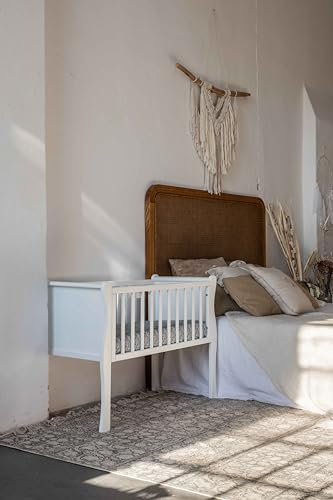 Woodies - Noble Crib White - Mini Babybett - 0-7 Monate - 90 x 40 cm - Baby-Bettchen - Vintage/Retrostil - Gitterbett, Beistellbett für Säugling - Holzbett, Reisebett - Kiefernholz - Weiß