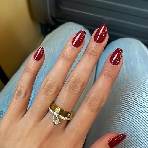 KQueenest Weinrote Press On Nails Mandel Kurz Ballerina, Jelly-Gel Sarg Nägel zum Aufkleben Kurz, Glänzende Fake Nails Fingernägel zum aufkleben, Einfach Acryl Nägel für Frauen Maniküre, 24 Stück