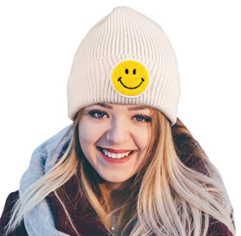 EVGLOW Smiley Face Beanie Mütze für Herren Damen, Fashion Winter Warm Knit Beanie Mütze, Bequeme Stickerei Cuffed Hat, beige, Medium-Large