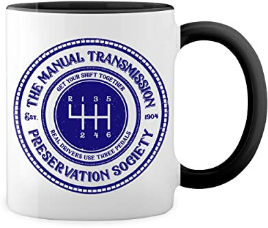 Get Your Shift Together Real Driver Use Three Pedals Weiße Tasse Mug mit schwarzen Felgen & Griff