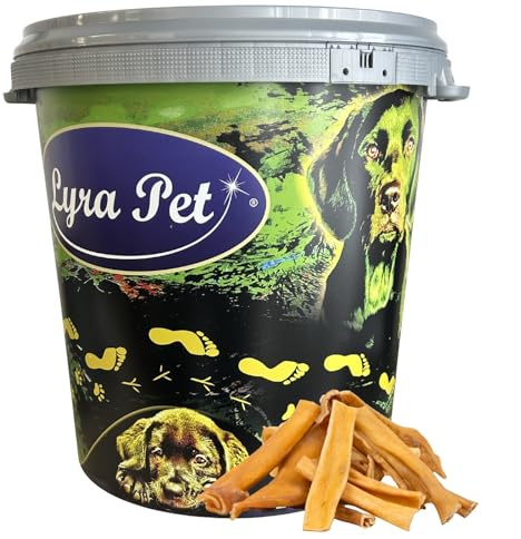 Lyra Pet® 5 kg Rinderkopfhaut hell getrocknet in 30 L Tonne Kausnack | Naturbelassener Kauartikel vom Rind - Proteinreiches Leckerli - Harte & zähe Konsistenz- Fettarm & leicht verdaulich