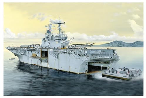 Hobby Boss 83403 Modellbausatz USS Essex LHD-2