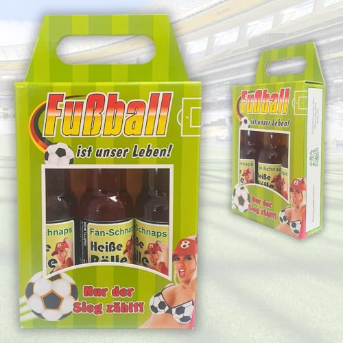 Fußball Geschenke für Männer Kräuterlikör Geschenkset Heiße Bälle – Lustiges Fan Schnäpse Set in Fußballbox aus Pappe – 3 x 2 cl Flaschen Kräuter Likör 33% vol.