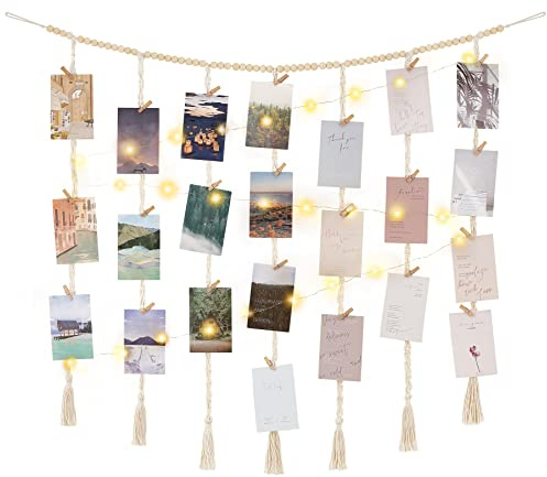 Mkono Makrame hängende Foto-Display Boho Wand Dekor, hölzerne Perlen Girlande Collage Bilderrahmen-Halter mit 45 Clips für Schlafzimmer Wohnzimmer Schlafsaal, Teen Mädchen Teenage Geschenke