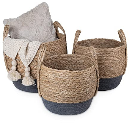 Eden & Willow Natural Straw Woven Plant Storage Basket, Home Organisation Hamper Basket with Handles (Grey, Set of 3)
