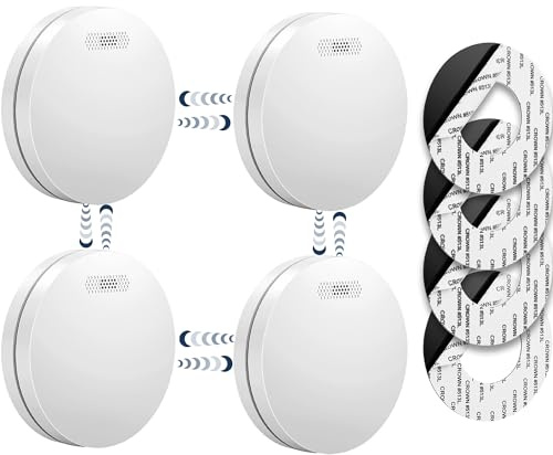 SAVS SM11R4 Funkvernetzter Rauchmelder 4er-Pack – 10 Jahre Batterie – Extra flaches Design – Kein LED-Licht – Montage ohne Bohren – Entspricht europäischer Norm – Vernetzbarer Feuermelder | Funkvernetzbarer Rauchmelder mit 10-Jahres-Batterie, Fotoelektriksensor, LED-frei, Montage ohne Bohren und EN 14604.