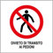 M-ITALY CARTELLO SEGNALETICO QUADRATO - DIVIETO DI TRANSITO AI PEDONI - Adesivo Extra Resistente, Pannello in Forex, Pannello In Alluminio (Adesivo, 30x30 cm)