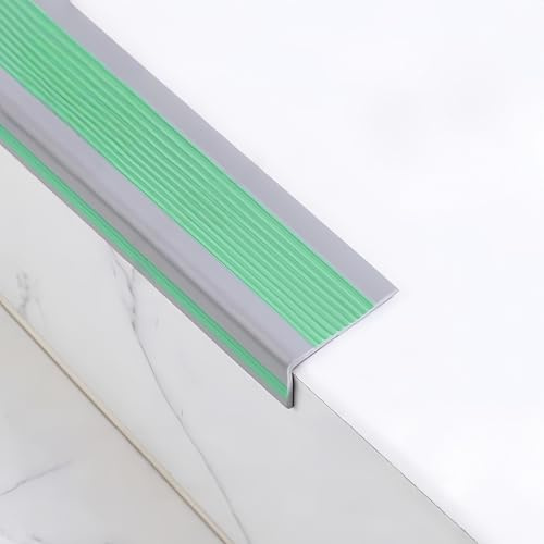 Coayuou Bande Antiderapante Adhesive 10M Bord De Marche Escalier PVC Baguette Nez De Marche Carrelage Solution Pratique Et Élégante pour Rehausser La Décoration De Vos Escaliers(Green)