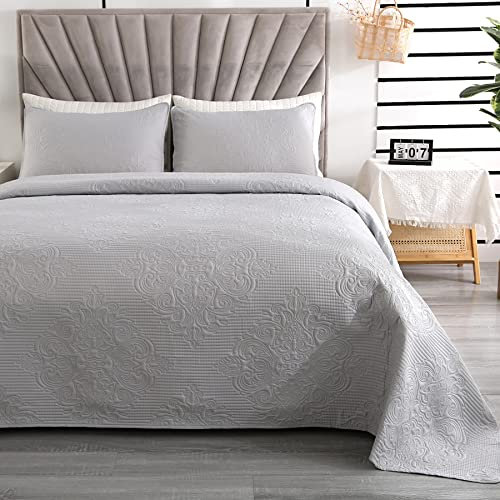 Qucover Tagesdecke 220x240cm Hellgrau, Tagesdecke Bettüberwurf mit 2 Kissenbezügen 50x75cm, Polyester Vintage Muster Ultraschall genäht, Wohndecke Sofaüberwurf Überwurfdecke für Bett