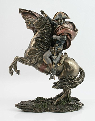 Napoleon Bonaparte auf aufziehendem Pferd Statue überquert den Bernhardiner-Pass Alpen Nachbildung Skulptur