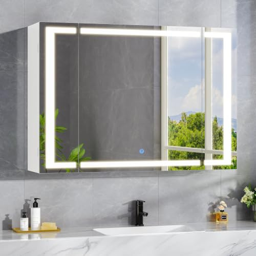 FORABAMB Spiegelschrank Bad mit LED Beleuchtung & Steckdose, 80x60x17 cm | Badezimmer Spiegelschrank mit 3 Farben Dimmbar & HD Spiegel, Badezimmerschrank mit 3 Tür 9 Fächer, verstellbaren Regalen,Weiß