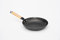 lätt Home Sartén Hierro Fundido Antiadherente 24 cm Diámetro Aptos para Cocina de Inducción Vitrocerámica Gas Horno Parrilla Lavavajillas - Mango Madera Clara Removible - Libre de PFOA