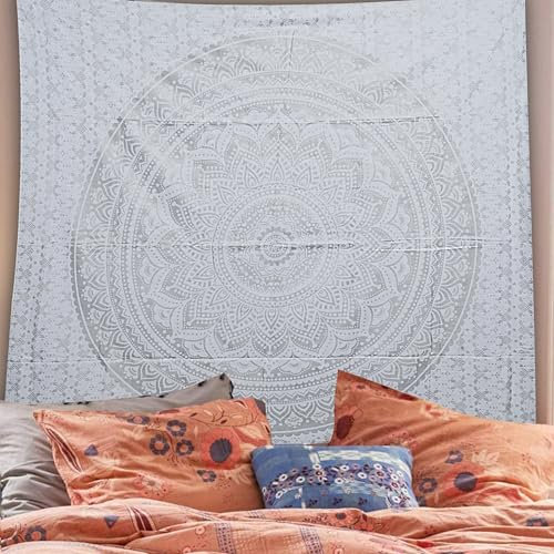 FURNISHFUL FINESSE Mandala Wandteppich Silber Wandbehang Wandteppiche Boho Ombre Wandtuch für Dekor Zuhause und Wohnzimmer– 76 x 102 cm