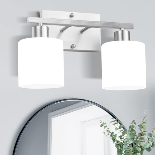 SILAMPDI Badezimmer-Beleuchtung, über Spiegel, gebürstetes Nickel, moderne 2-flammige Waschtischleuchten, Wandleuchter für Schlafzimmer, Flur, milchig weiße Glasschirme, E26-Sockel, Leuchtmittel nicht