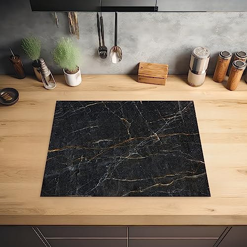 KitchenYeah© Herdabdeckplatte Einteilig Küche Herdabdeckung Induktionsfeld Ceranfeld Herdabdeckplatten Vinyl Matte Aufrollbar Marmor - Schwarz - Gold - Grau - Design - 65x52 cm