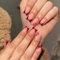 Press on Nails kurz - 24 Stück Rote Französische Nägel mit Herz Fake Nails Full Cover mit Nagelkleber, Quadratische Nägel zum Aufkleben Acryl Künstliche Fingernägel für Nail Art DIY (Weiße Herz, 24x)