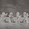 Bullpiano 4 x Engelsfiguren, 7 cm, musikalische kleine Engelsstatue, Mini-Engelsfiguren, aus Kunstharz, bezaubernde Engelskulptur, die ein Musikinstrument hält, Miniatur-Engelsstatuen,