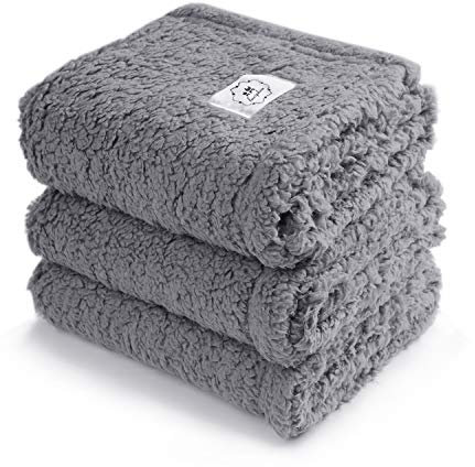 1 Pack 3 Decken Super Weich Premium Flauschig Hundedecke Katzendecke für Haustier Hunde Katze Welpe Grau S(45 * 75 cm)