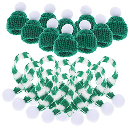 Warmhm 10 Sätze Weihnachtsflaschen Deko mit Gestrickten Mützen Schals und Bärenfiguren Weihnachtliche Flaschenhüllen für Weinflaschen Festliche Tischdekoration Grüne Farbgebung