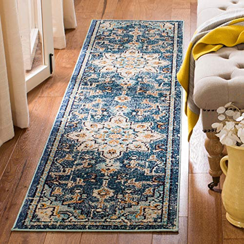 Safavieh Tapis Boho pour Salon, Salle à Manger, Chambre à Coucher - Madison Collection, Tapis à Poil Court, Bleu et Bleu Clair, 61 X 244 cm