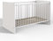 Lomadox Babyzimmer Gitterbett Babybett Bett mit Schlupfsprossen 70x140cm in weiß modern