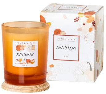 AVA & MAY – Duftkerze Pumkin Pie 180g im Glas mit Holzdeckel – Gegossene Sojawachskerze mit süß würzigen Noten von Birne, Vanille & Zimt – Herbst Kerze für langanhaltenden Genuss – Mit 40h Brenndauer