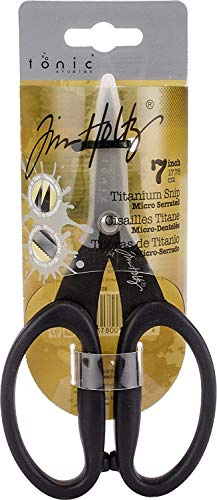 Tonic Studios Tim Holtz Schere - Titanium Scissors 17,78 cm – All-Purpose Bastelschere für Papier, Textilien & mehr – Inkl. Klingenschutz – Antihaft